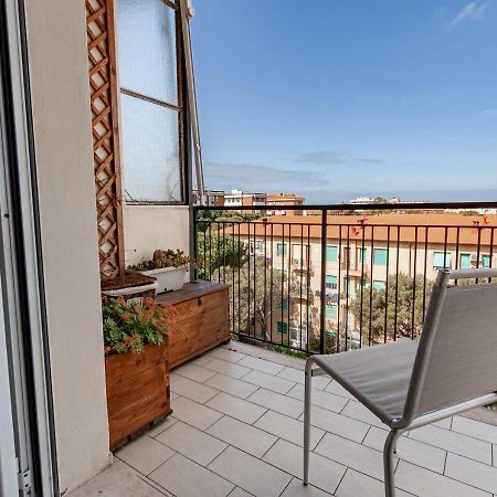 شقة Luxury House Near Train Station ليفورنو المظهر الخارجي الصورة