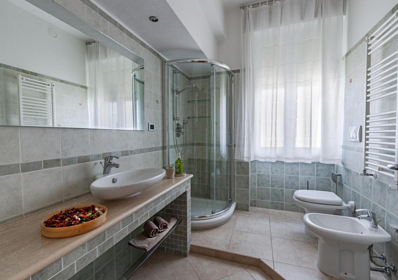 شقة Luxury House Near Train Station ليفورنو المظهر الخارجي الصورة