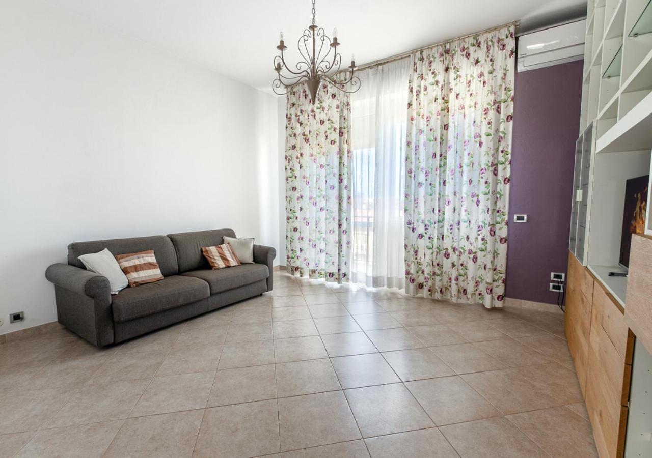 شقة Luxury House Near Train Station ليفورنو المظهر الخارجي الصورة